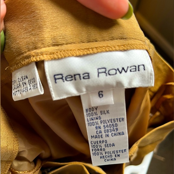 Vintage blazer and pants set. Blazer size 4 - Pants size 6. - Picture 2 of 3